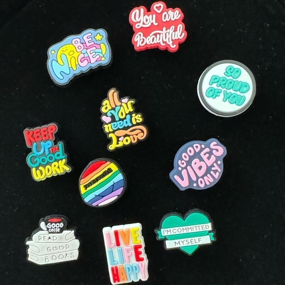 10 pcs of Shoe Charms or Jibbitz for Crocs or others like Crocs NEW - Picture 5 of 5